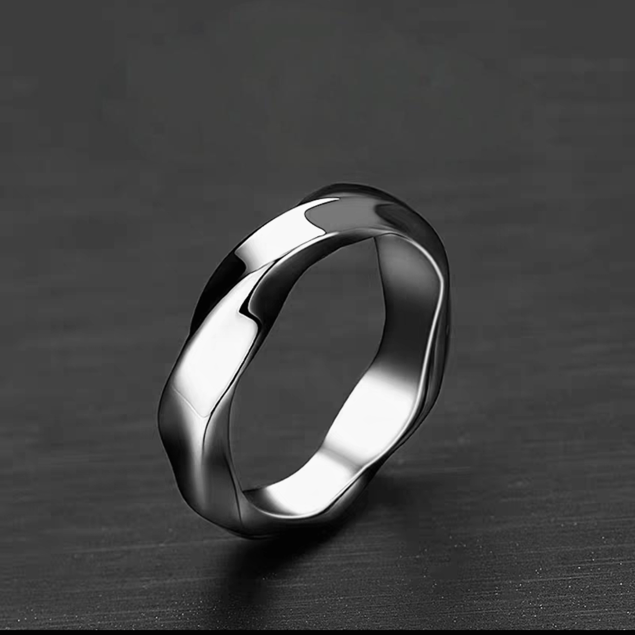 Mobius8 - 925 Silver