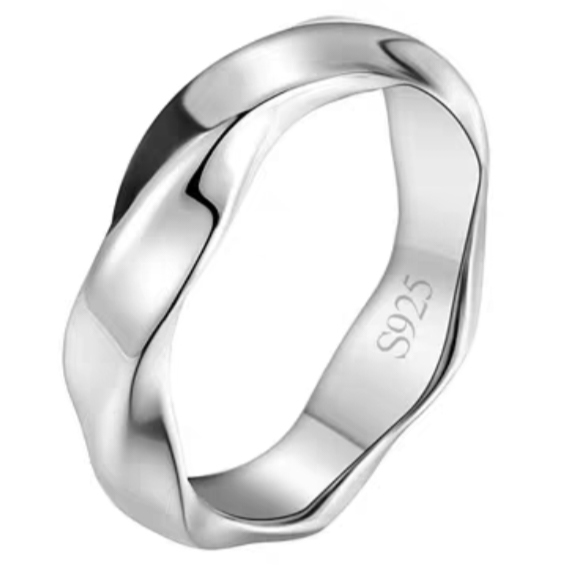 Mobius8 - 925 Silver